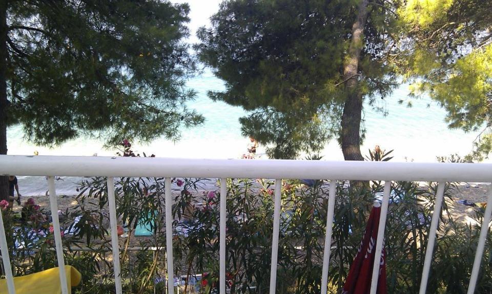 Ferienwohnung Apartman On The Beach - Nemira, Omiš Exterior foto